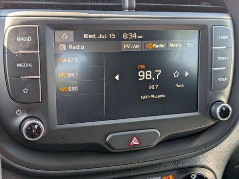 Used 2025 Kia Soul LX FWD image 22