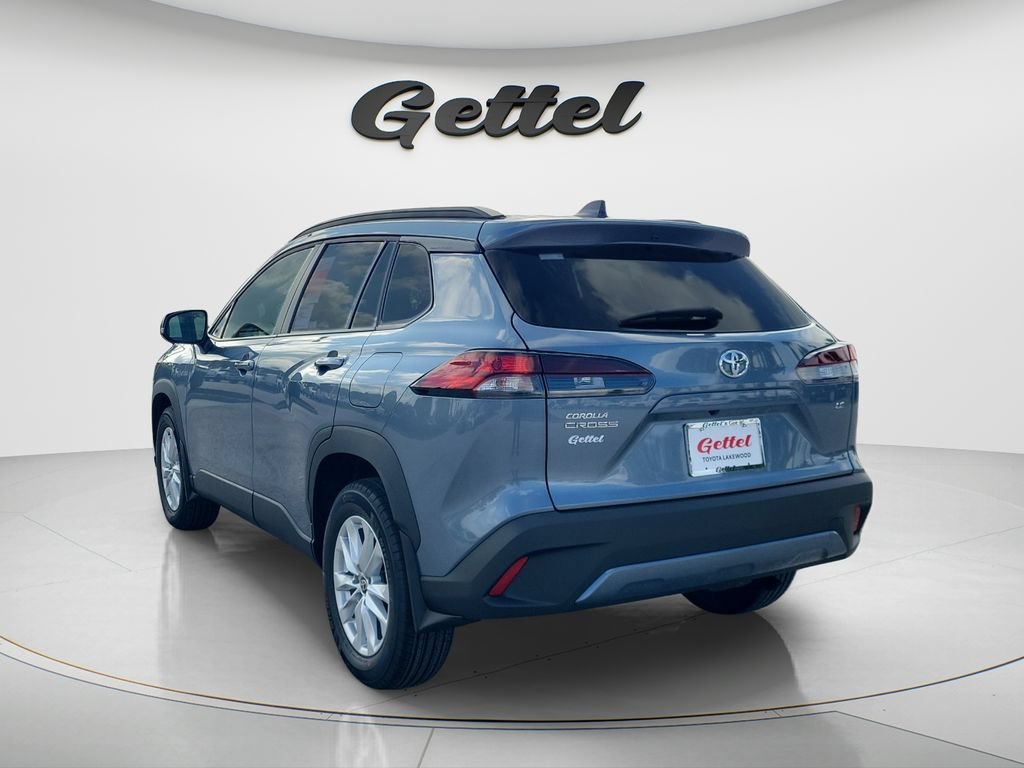 New 2026 Toyota Corolla Cross LE FWD image 8