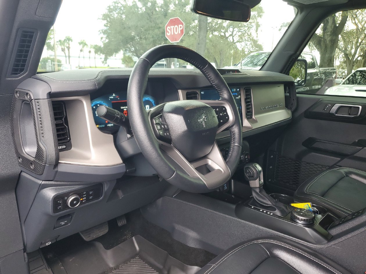 Used 2025 Ford Bronco Outer Banks AWD/4WD image 18