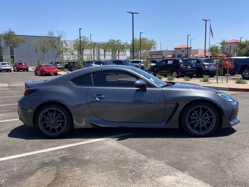 Used 2022 Subaru BRZ Limited RWD image 2