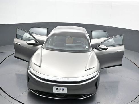Used 2023 Lucid Air Touring image 51