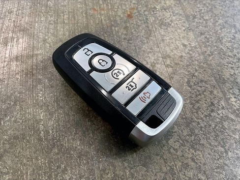 Used 2022 Ford Edge SEL w/ Sport Appearance Package image 11