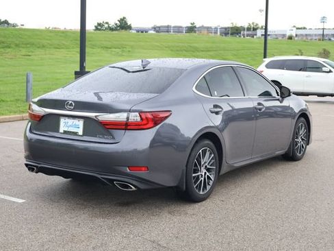 Used 2017 Lexus ES 350 FWD image 4