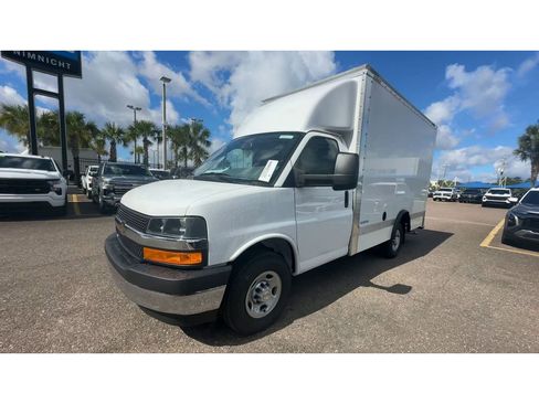 New 2025 Chevrolet Express 3500 Work Van w/ Power Convenience Package image 7