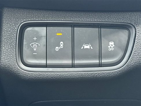 Used 2019 Hyundai Santa Fe SE image 31