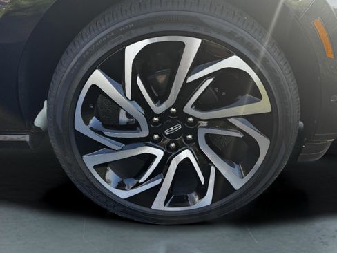 Used 2025 Lincoln Navigator Reserve image 19