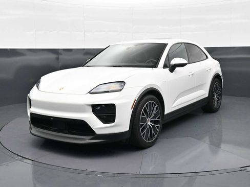 Certified 2025 Porsche Macan Electric RWD image 1