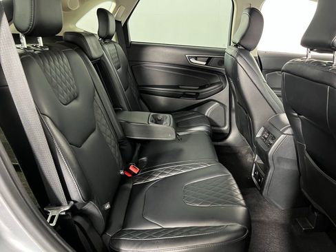 Used 2024 Ford Edge Titanium image 28