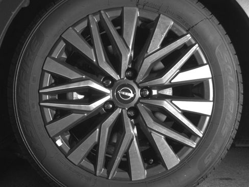 Used 2025 Nissan Altima 2.5 SV image 12