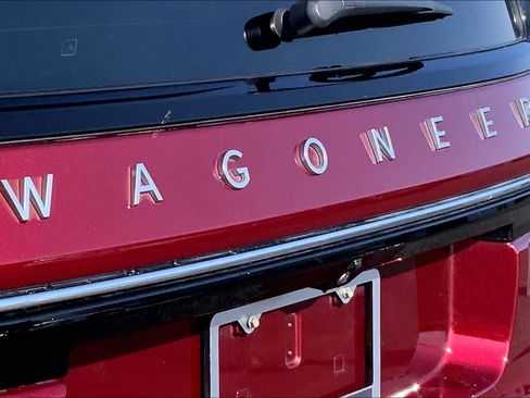 Used 2024 Jeep Wagoneer 2WD w/ Premium Group I image 10