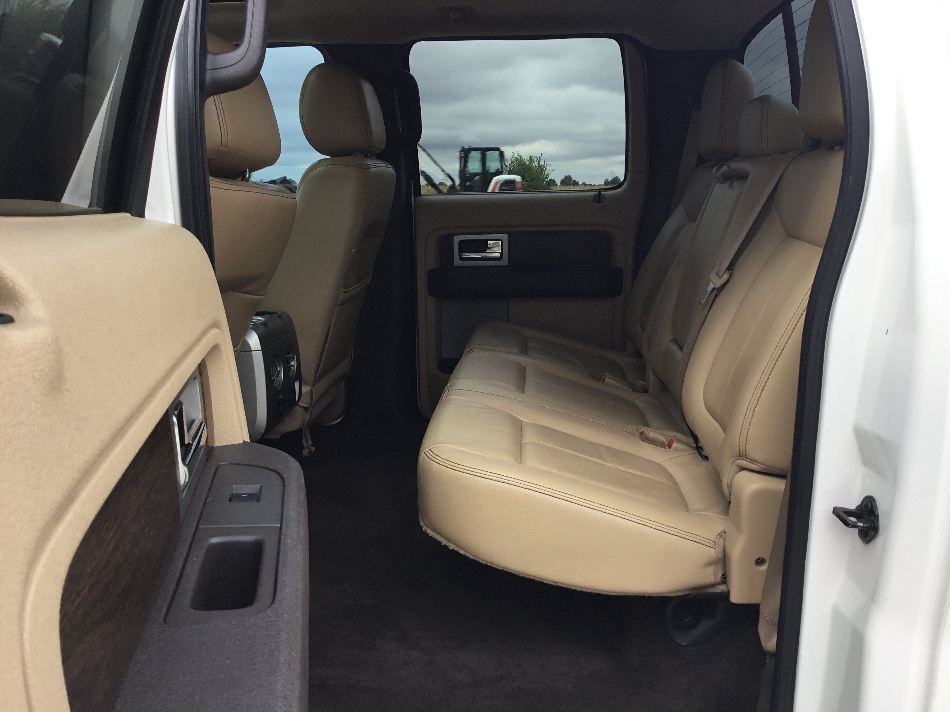 Used 2013 Ford F150 Lariat w/ Mid Equipment Group AWD/4WD image 12
