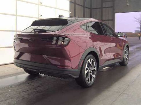 Used 2025 Ford Mustang Mach-E Select w/ Comfort Package Lite image 2