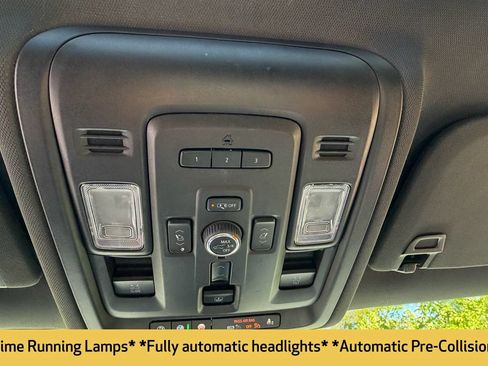 Used 2023 Chevrolet Suburban Premier w/ Premium Package AWD/4WD image 14
