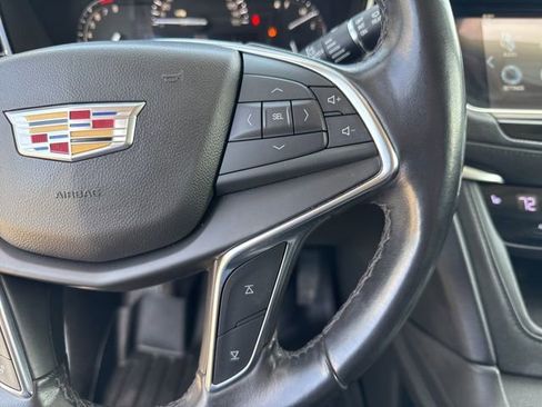 Used 2019 Cadillac XT5 Luxury AWD/4WD image 16