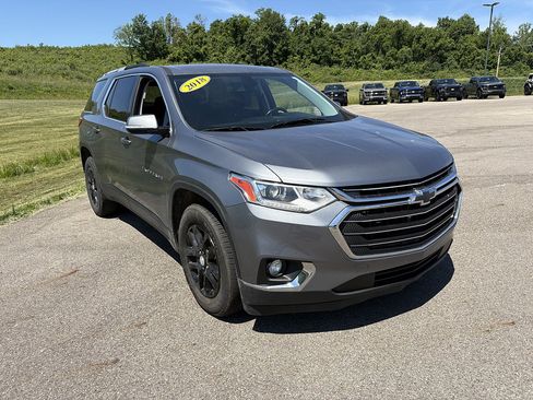 Used 2018 Chevrolet Traverse LT AWD/4WD image 7