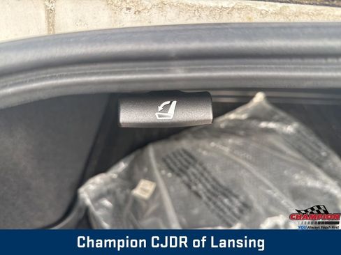 Used 2014 Subaru Legacy 2.5i Premium w/ Moonroof Package image 14