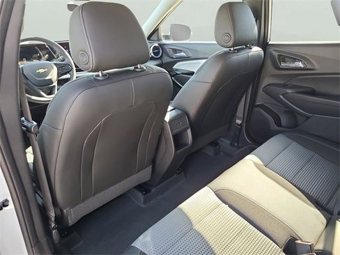 New 2026 Chevrolet Trax LT image 11