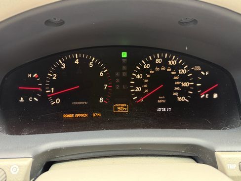 Used 2001 Lexus LS 430 RWD image 18