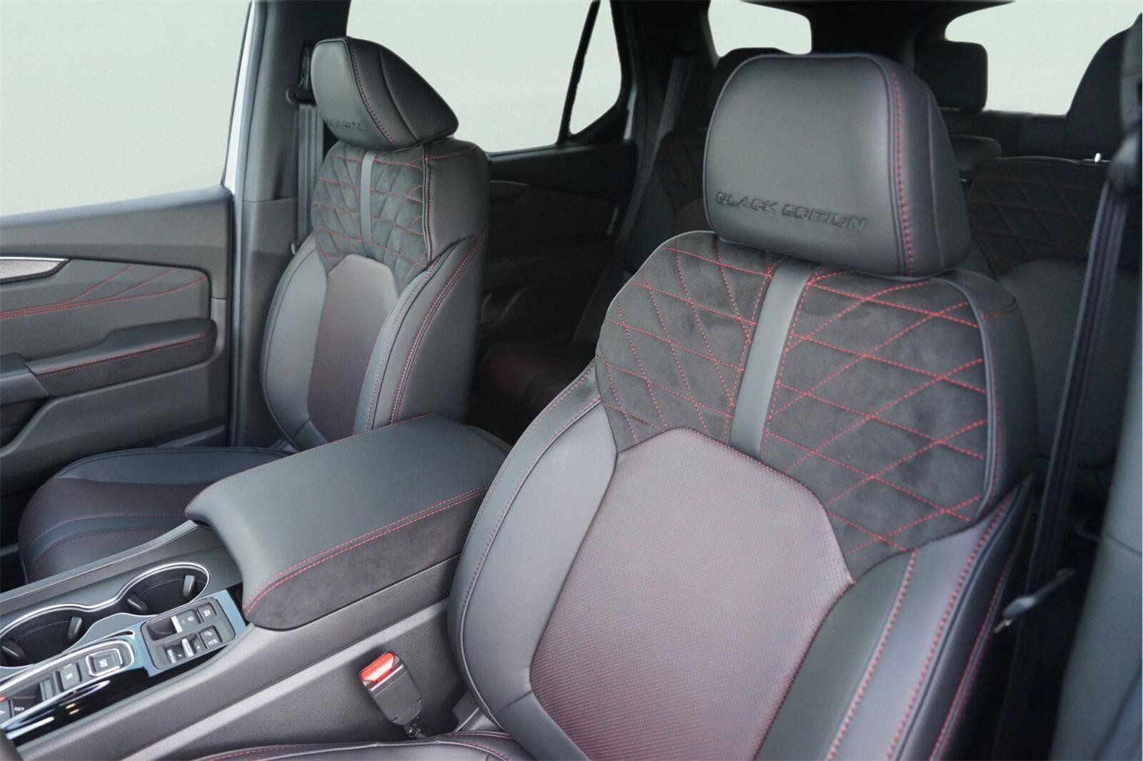 Used 2026 Honda Pilot Black Edition image 10