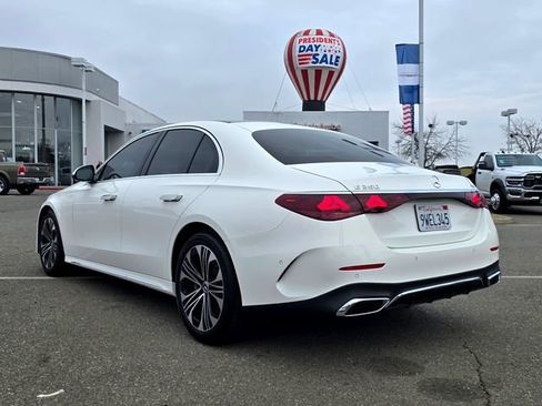 Used 2025 Mercedes-Benz E 350 4MATIC Sedan image 6