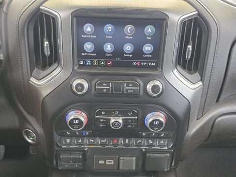 Used 2023 GMC Sierra 2500 Denali w/ Denali Black Diamond Edition AWD/4WD image 14