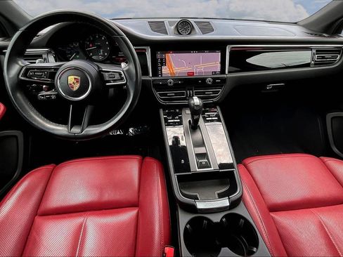 Used 2023 Porsche Macan AWD/4WD image 7
