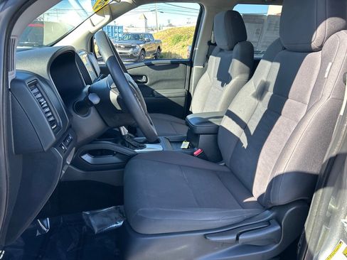 Used 2022 Nissan Frontier S w/ Technology Package image 7