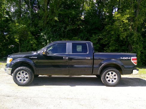 Used 2013 Ford F150 Lariat w/ Lariat Chrome Pkg image 6
