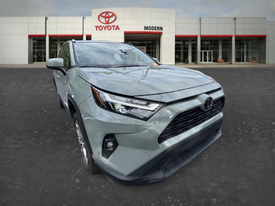 Certified 2022 Toyota RAV4 XLE Premium FWD image 5