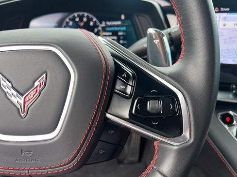 Used 2025 Chevrolet Corvette Z06 RWD image 16