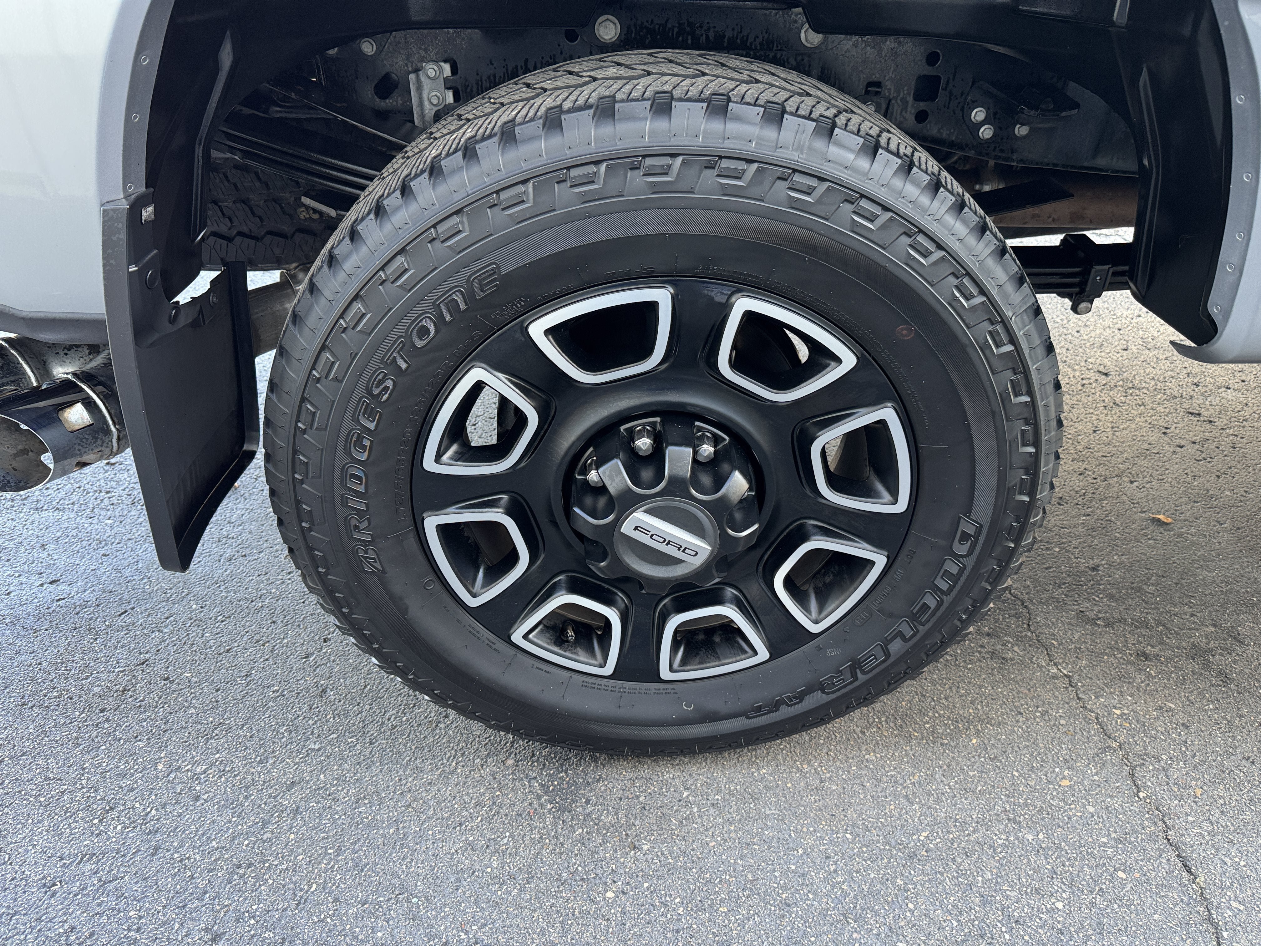 Used 2024 Ford F350 Platinum AWD/4WD image 48