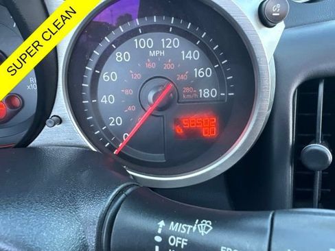 Used 2014 Nissan 370Z Touring RWD image 15