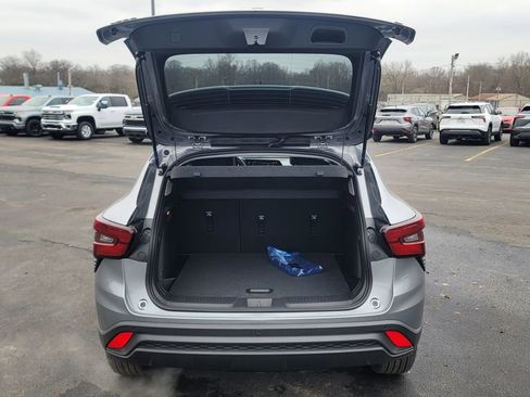 New 2026 Chevrolet Trax LT w/ Driver Confidence Package image 11