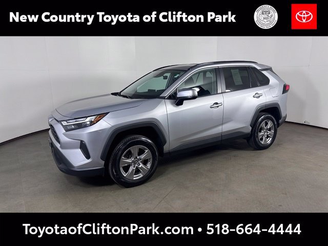 Used 2024 Toyota RAV4 XLE AWD/4WD image 3