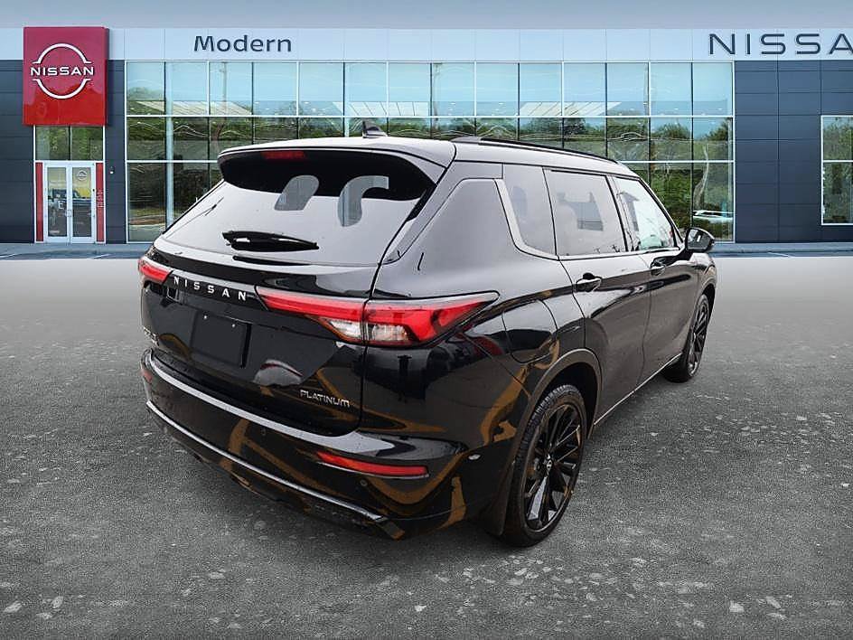 Certified 2026 Nissan Rogue Platinum w/ Family Package AWD/4WD image 5