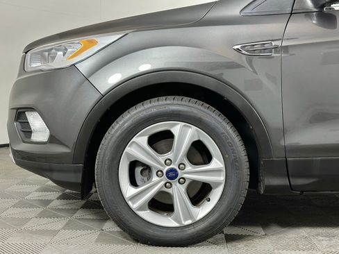 Used 2018 Ford Escape SEL FWD image 8