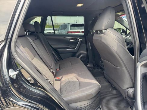 Used 2022 Toyota RAV4 SE AWD/4WD image 33