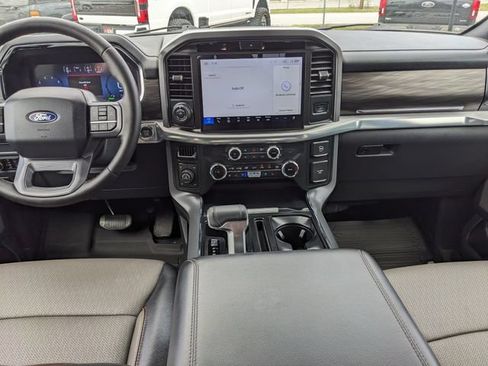 Used 2025 Ford F150 Lariat w/ Equipment Group 501A Mid AWD/4WD image 17