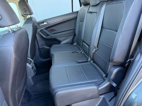 Certified 2020 Volkswagen Tiguan SEL image 25