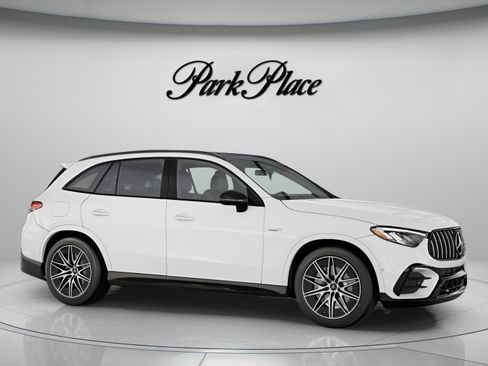 Used 2026 Mercedes-Benz GLC 43 AMG 4MATIC image 30