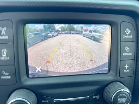 Used 2020 Jeep Wrangler Sport AWD/4WD image 22