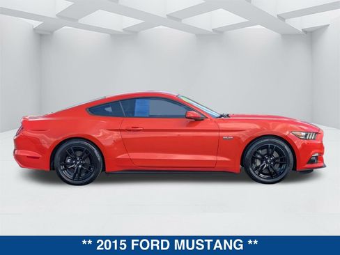 Used 2015 Ford Mustang GT image 3