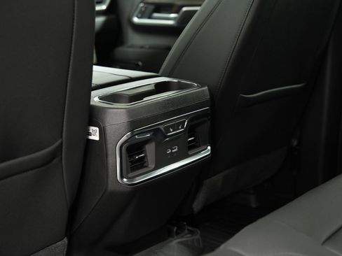 New 2026 GMC Sierra 2500 SLT w/ SLT Premium Package image 18