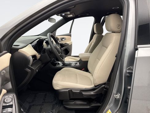 Used 2023 Chevrolet Traverse LS AWD/4WD image 11