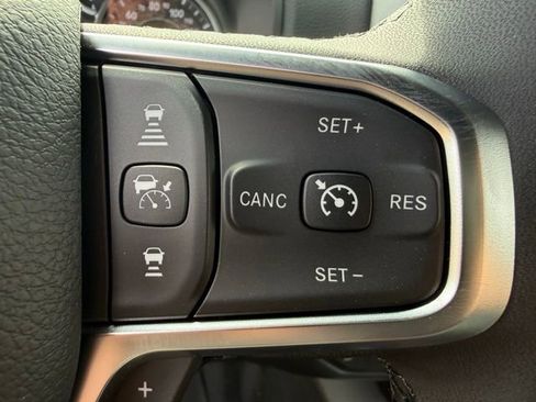New 2026 RAM 1500 4x4 Crew Cab image 15