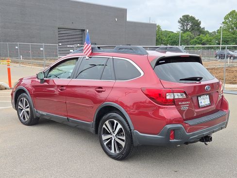 Used 2018 Subaru Outback 3.6R Limited AWD/4WD image 5