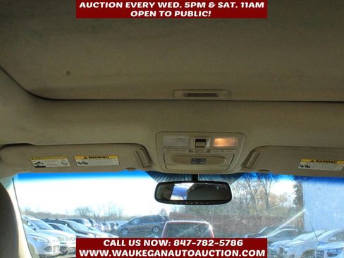 Used 2011 Hyundai Veracruz Limited w/ Navigation Pkg 3 image 9