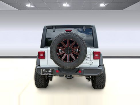 Used 2024 Jeep Wrangler Unlimited Sport AWD/4WD image 9