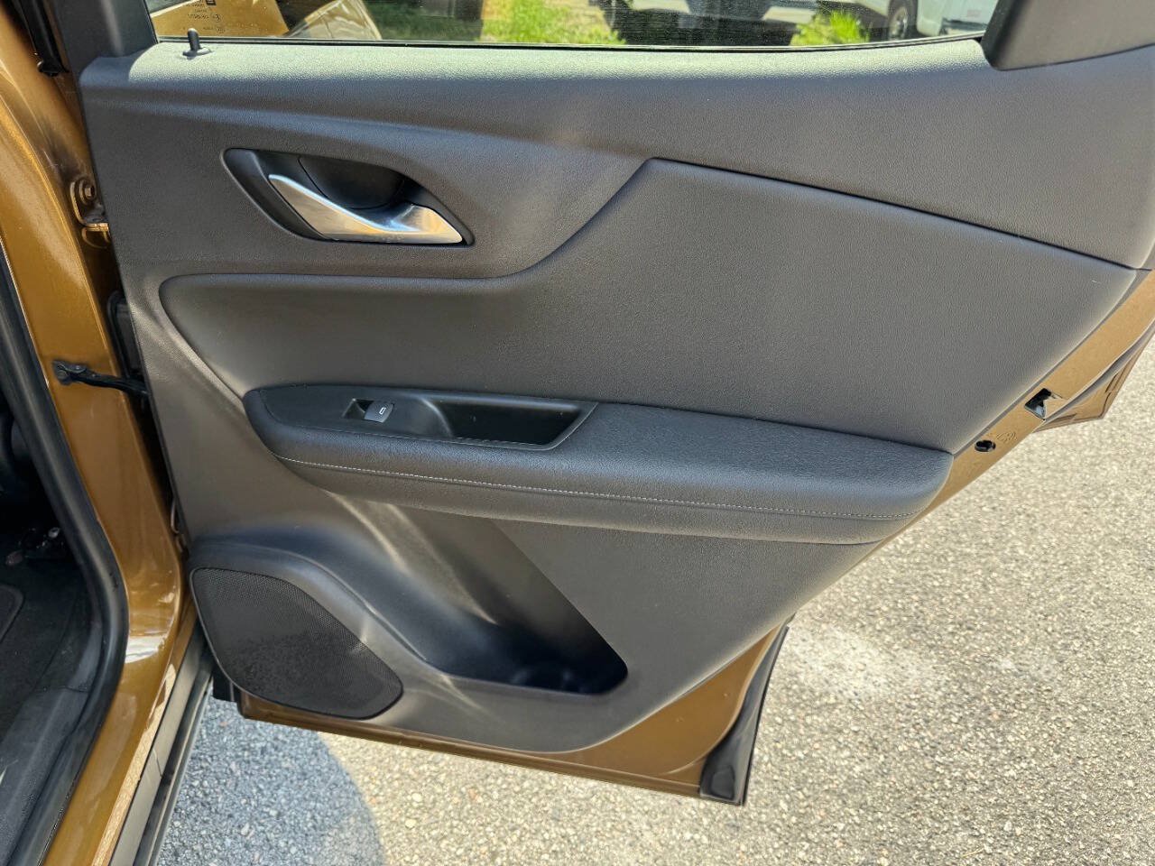 Used 2019 Chevrolet Blazer LT FWD image 41