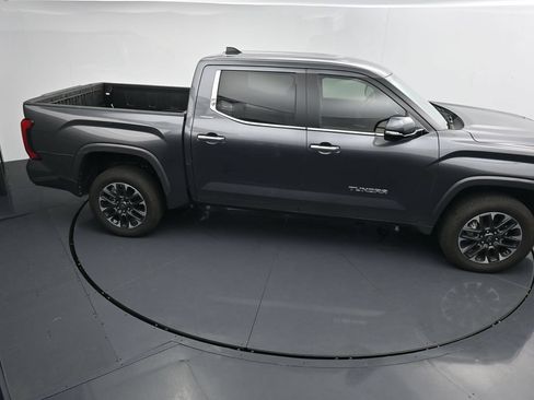 Used 2026 Toyota Tundra Limited AWD/4WD image 28
